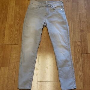 7FAM gray midrise cropped skinny sz 24